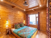 DanCenter Riverside Lexus Regency Pahalgam