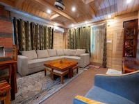DanCenter Riverside Lexus Regency Pahalgam
