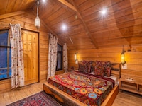 DanCenter Riverside Lexus Regency Pahalgam