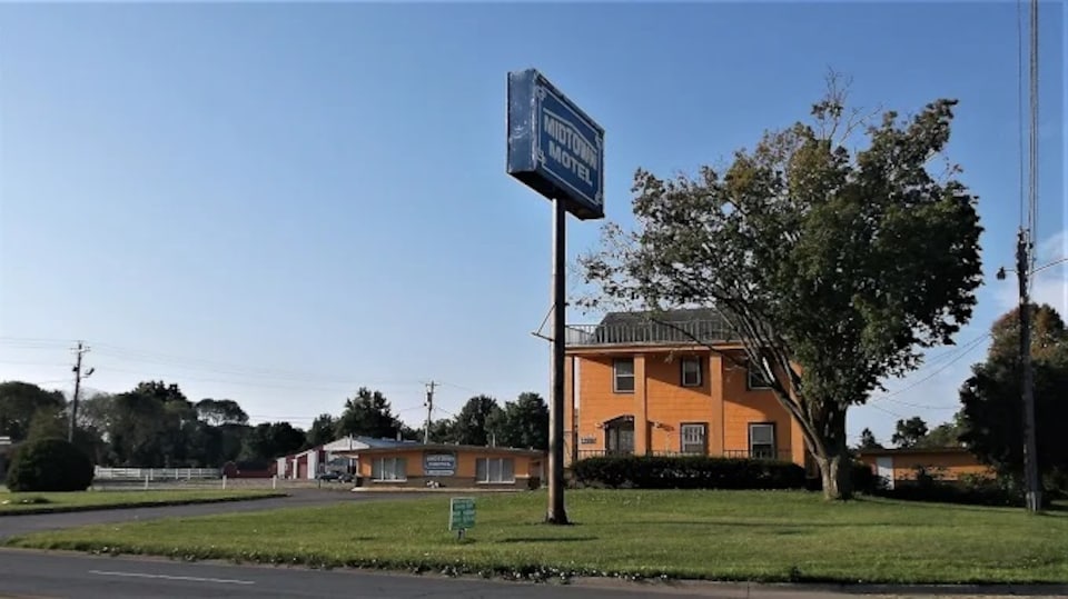 Midtown Motel Burlington Near Hwy 34, Burlington, IA, Burlington, IA