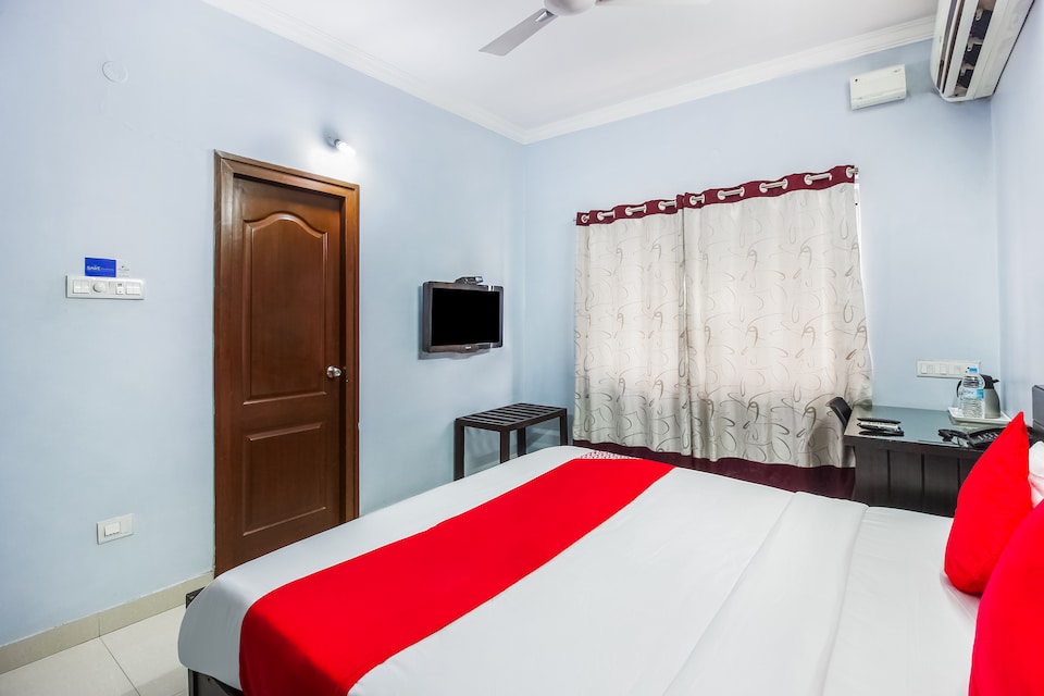 OYO 14500 Hotel Yesmark Gachibowli, Gachibowli, Hyderabad