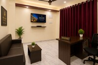 Hotel O Boby Royal Palace