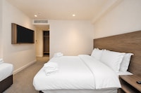 OYO The Manor Park Hotel