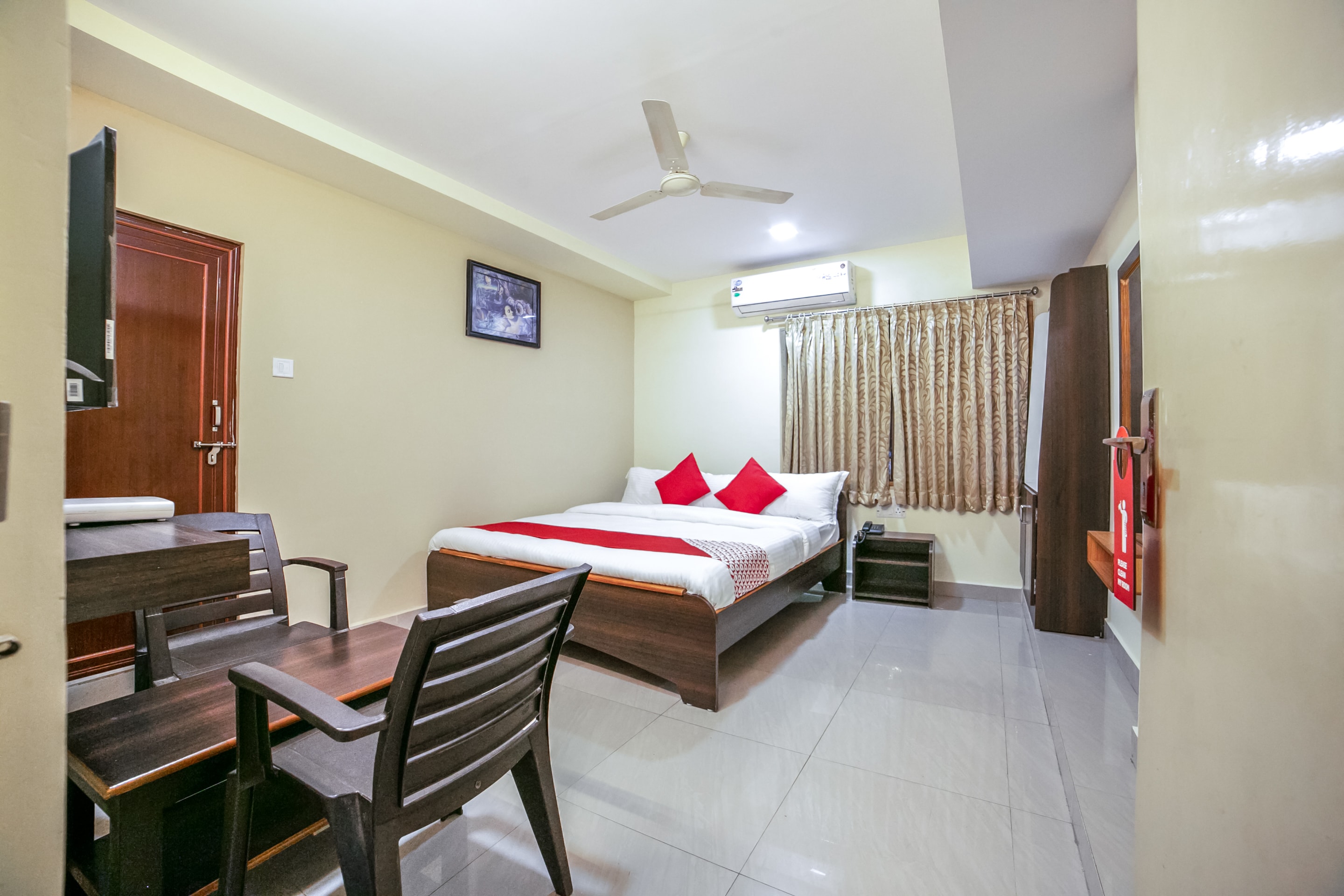 Hotels in Nad Kotha Road, Visakhapatnam Starting ₹641 Upto 76 OFF