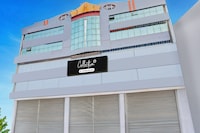 Super Collection O NAD Near Airport