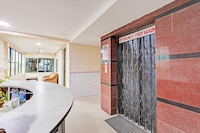 Super Collection O NAD Near Airport