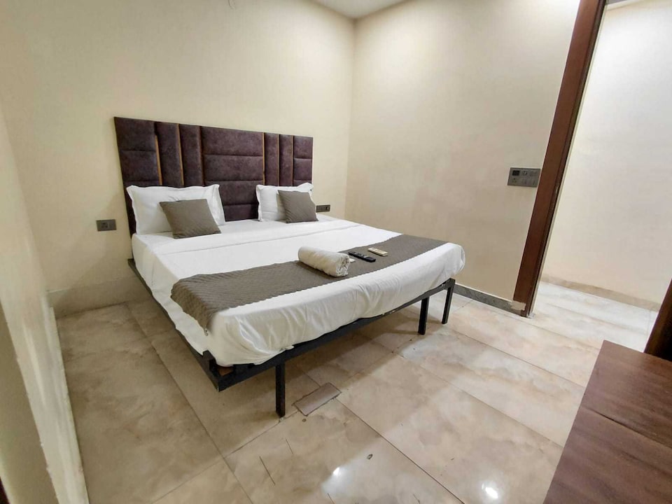 Hotel O Star X, Anand Vihar Delhi, Delhi