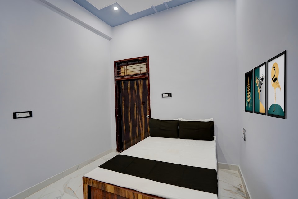 SPOT ON Sangam Hotel , Mumfordganj Allahabad, Prayagraj