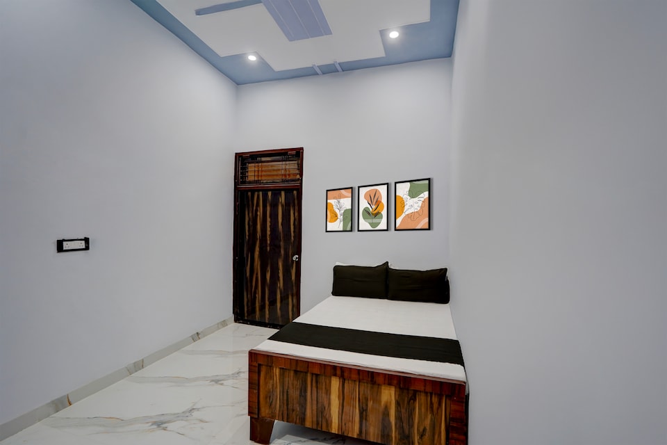 SPOT ON Sangam Hotel , Mumfordganj Allahabad, Prayagraj