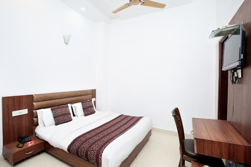 OYO 14515 Hotel Paras Regency, Amritsar Bus Stand, Amritsar