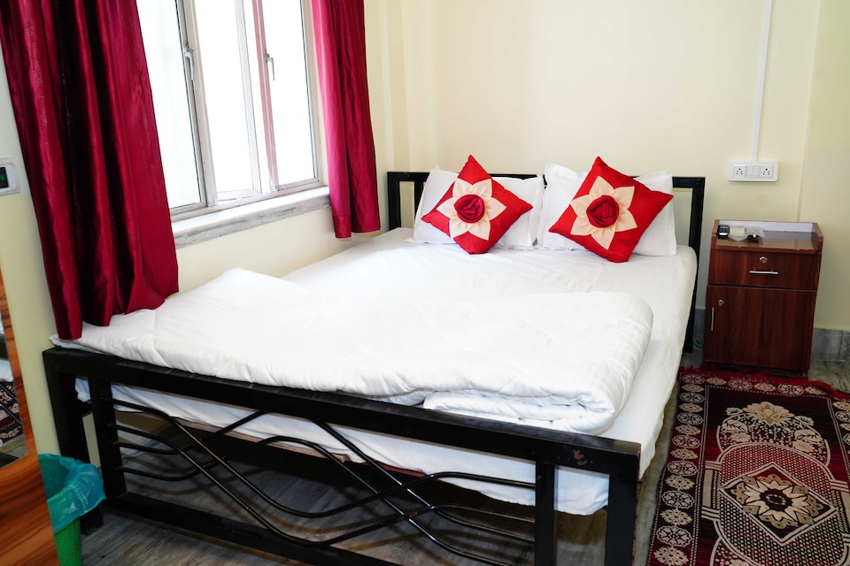 Hotel O White Sapphire, Ruby Hospital Kolkata, Kolkata