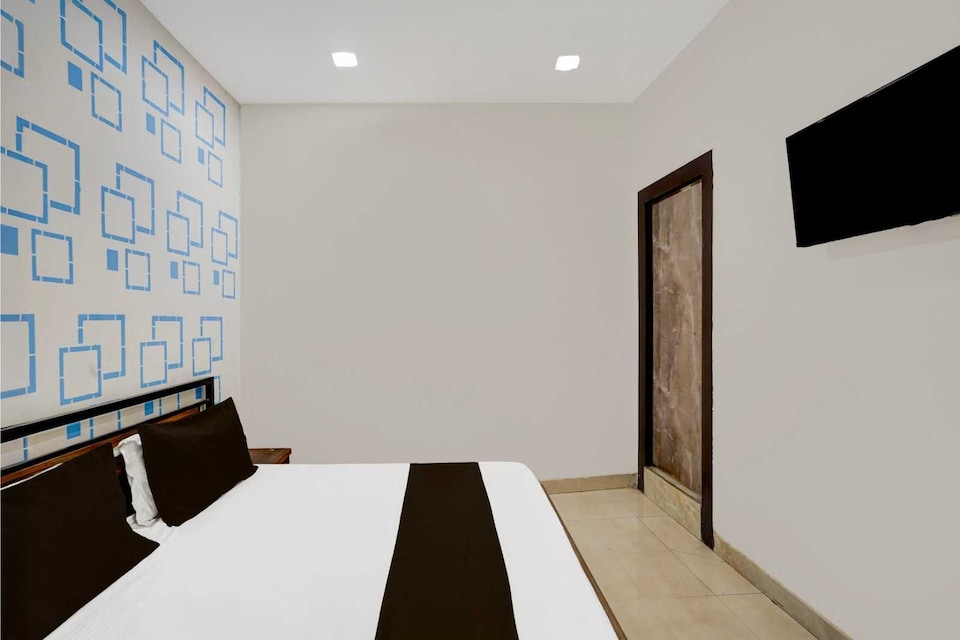 Hotel O Comfortzone, Indirapuram Ghaziabad, Ghaziabad