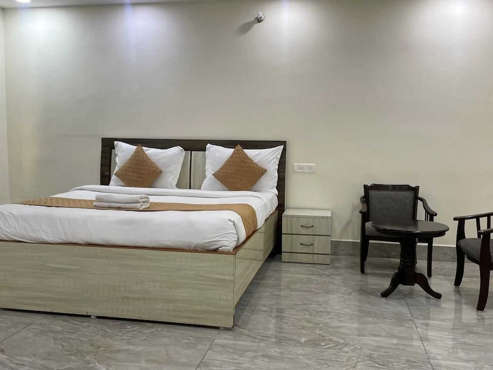 Hotel O Maple Inn and Banquet , Anisabad, Patna
