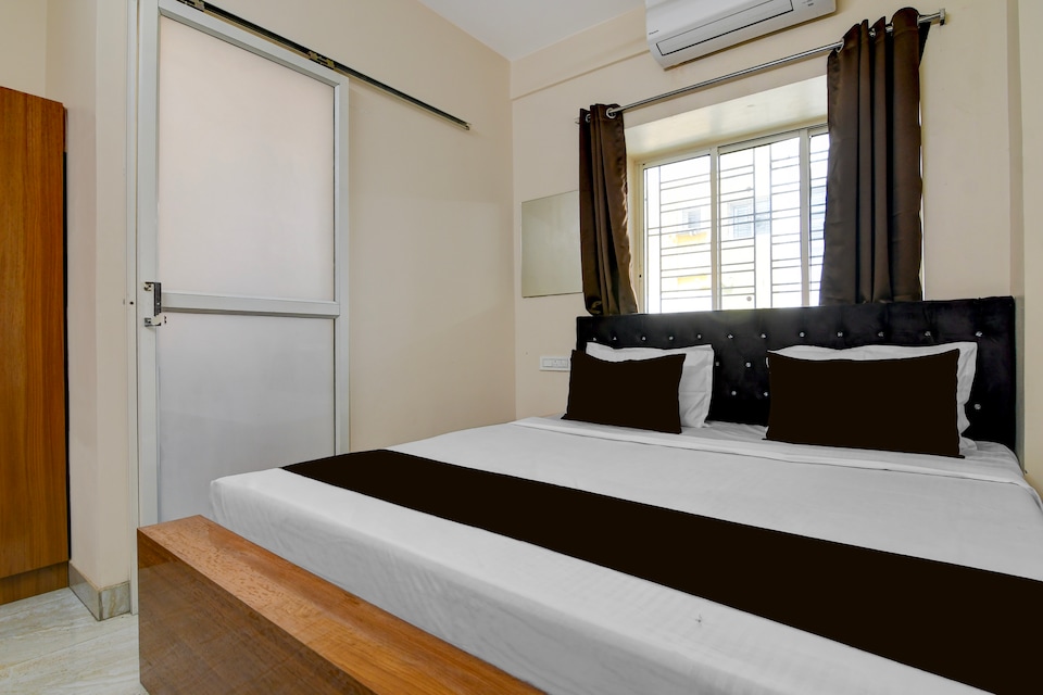 Hotel O Golden Aura Near Netaji Subhash Chandra Bose international Airport , New Town, Kolkata
