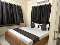 Hotel O Golden Aura Near Netaji Subhash Chandra Bose international Airport 