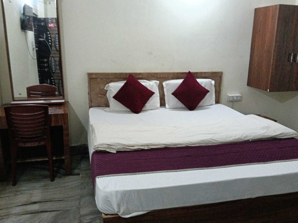 Hotel O AIIMS Bhubaneshwar Formerly Madhusudan Palace, Khandagiri Bhubaneswar, Bhubaneswar