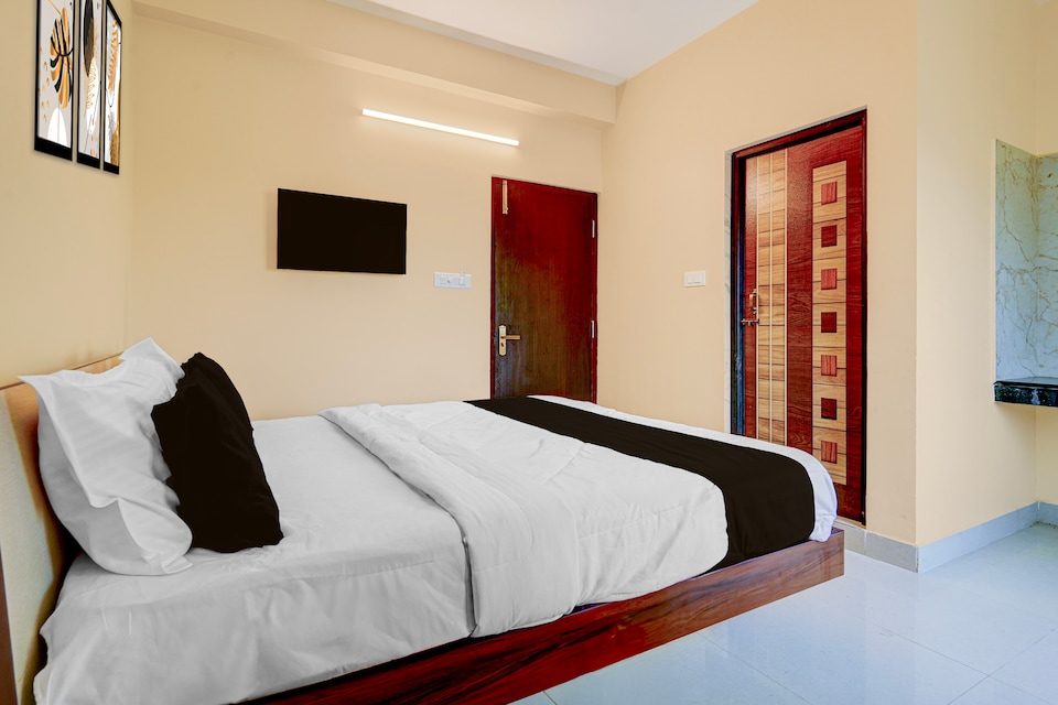 Hotel O AIIMS Bhubaneshwar Formerly Madhusudan Palace, Khandagiri Bhubaneswar, Bhubaneswar