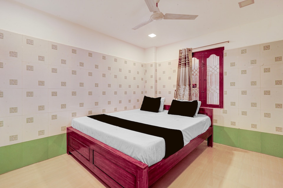 Hotel O A R LODGE , Vellore, Vellore