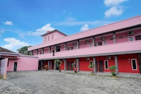 Dancenter Yasmine Guesthouse Syariah