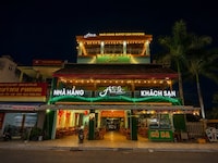 Collection O Anh Vu Near Phu Quoc Nigh Market