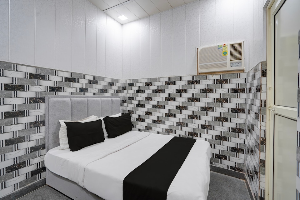 HOTEL O KING PLACE, North Delhi, Delhi