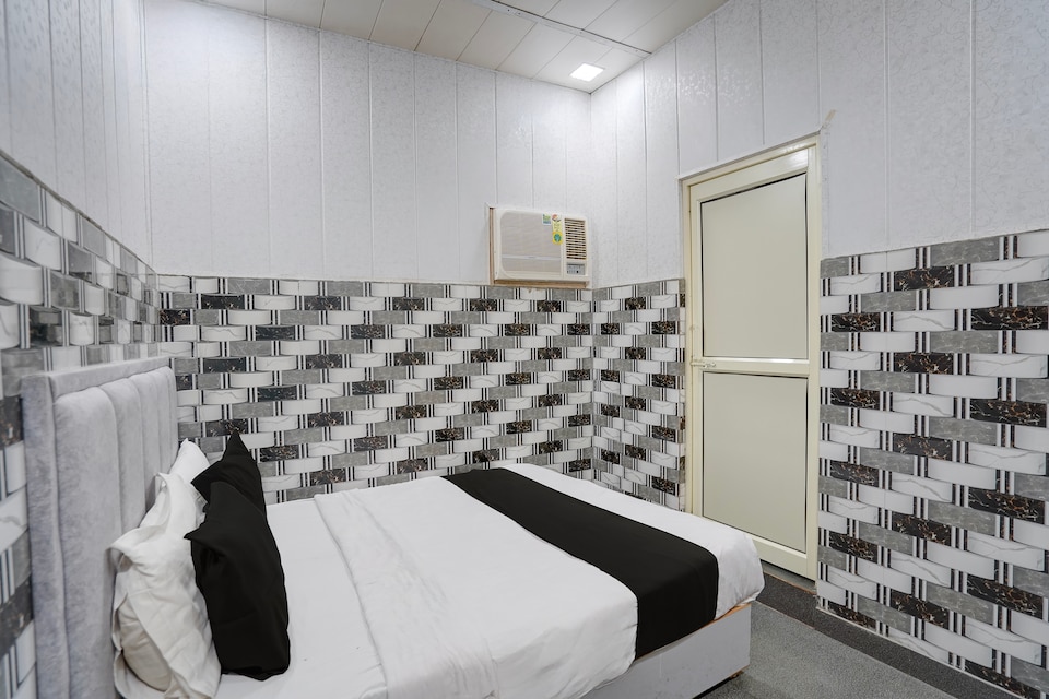 HOTEL O KING PLACE, North Delhi, Delhi