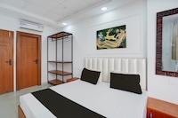 Hotel O Noor Mahal delux