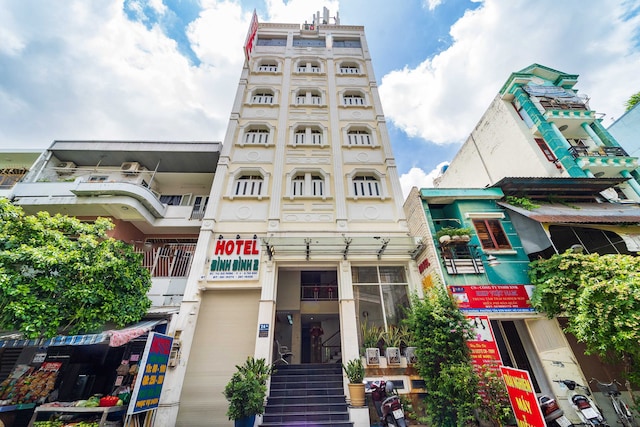 Collection O Dinh Dinh 2 - Near T3