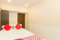 OYO Ashtavinayak Hospitality Near Infiniti Mall