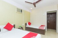 OYO Ashtavinayak Hospitality Near Infiniti Mall