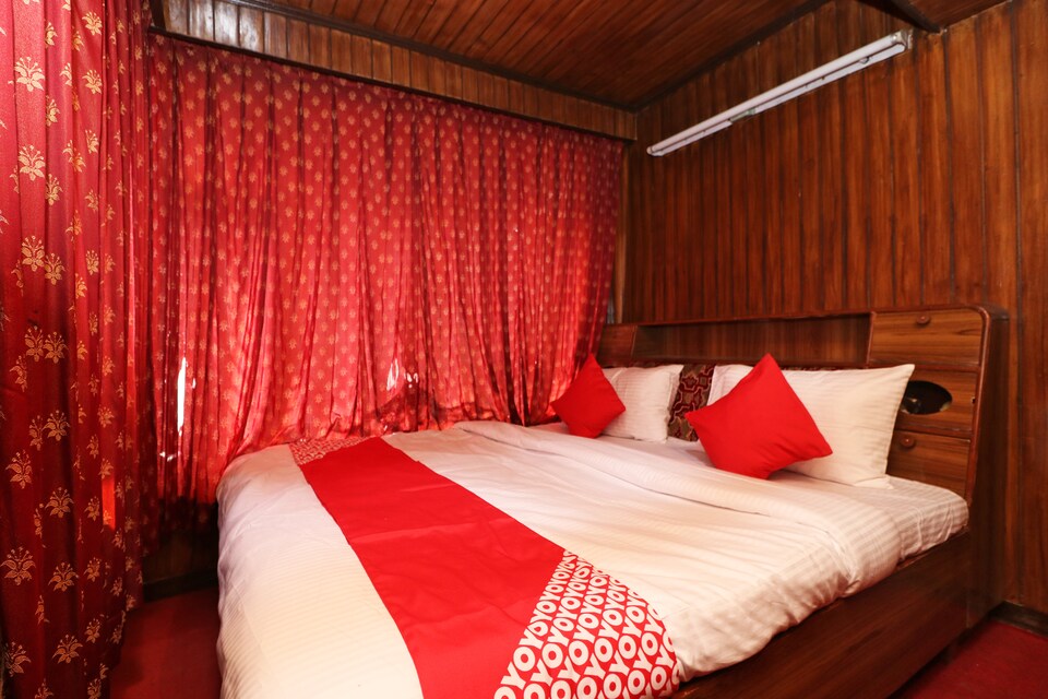 OYO 14528 Classy Home 1BHK Mall Road, Mall Road Mussoorie, Mussoorie