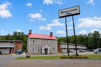 Hometown Inn Staunton VA near Hwy 11