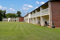 Hometown Inn Staunton VA near Hwy 11