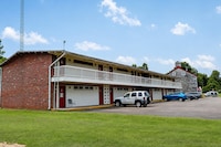 Hometown Inn Staunton VA near Hwy 11