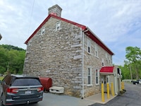 Hometown Inn Staunton VA near Hwy 11
