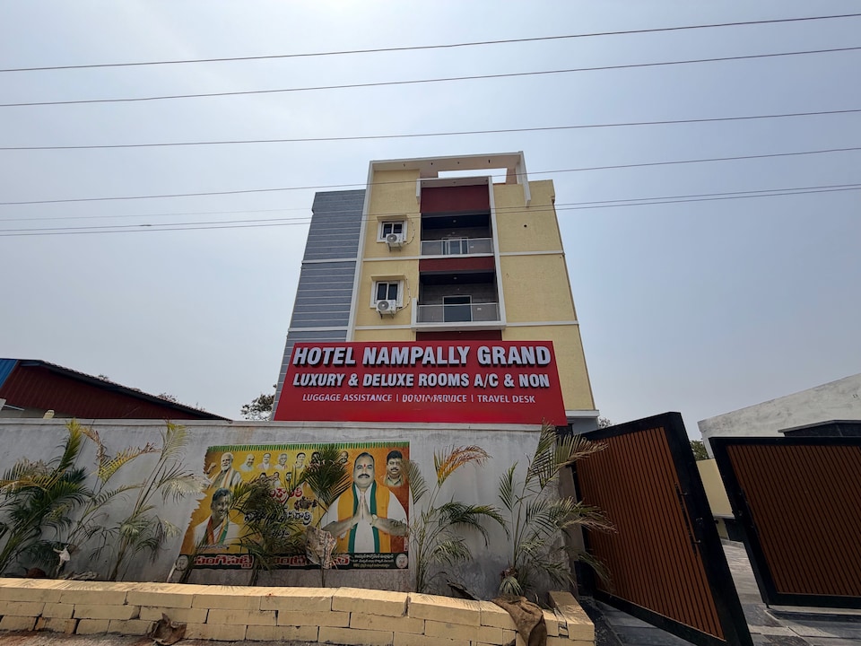 Hotel O Nampally Grand, LB Nagar-Uppal, Hyderabad