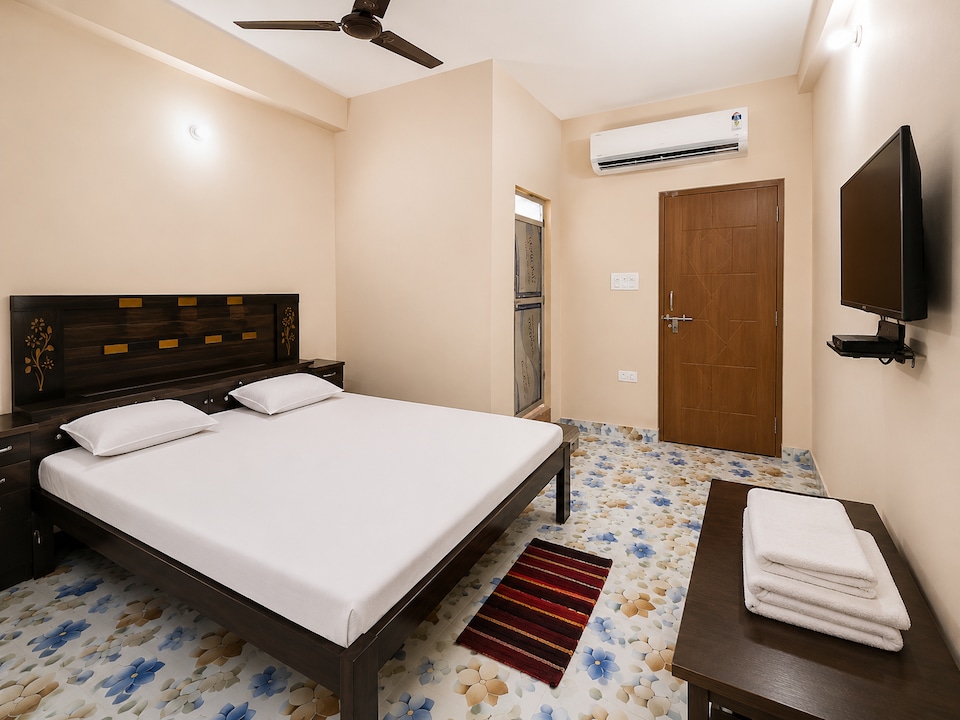 Hotel O Omkareshwar Mahadev, Sitapur, Sitapur