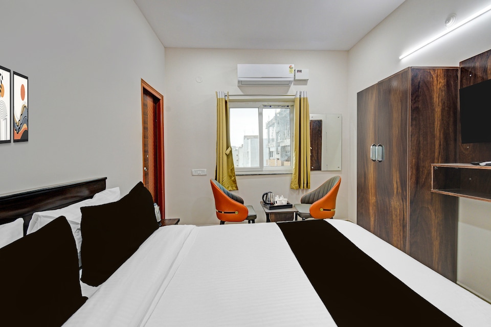 Super Townhouse Oak Hyderabad Central University, Kukatpally, Hyderabad
