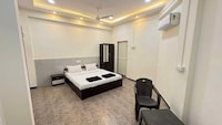 Spot On Hotel Tattva Urban Stays