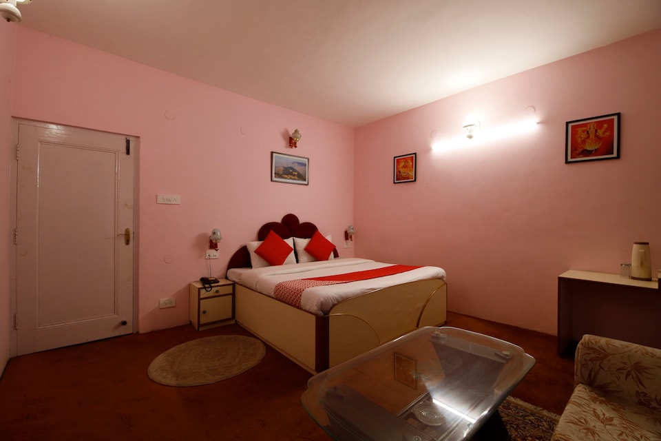 OYO 14534 Hotel Oakwood, Chail, Chail