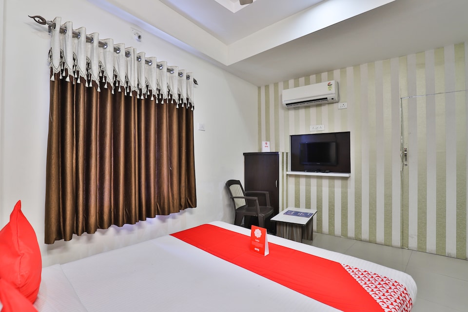OYO 2656 Hotel Sunstar, Ashram Road Ahmedabad, Ahmedabad