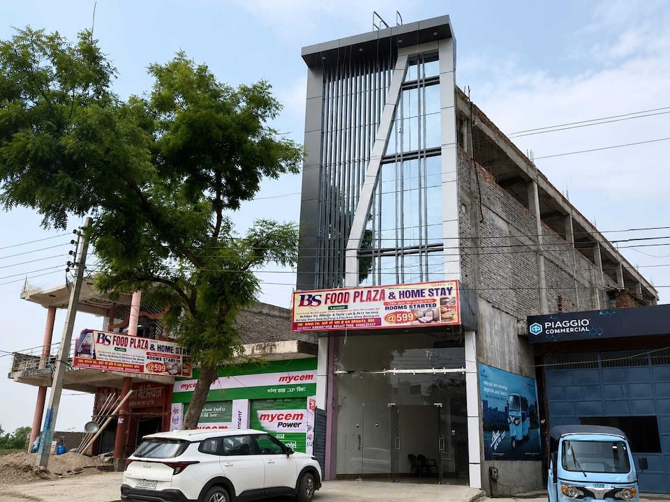 Spot On B S PLAZA HOTEL BAR AND RESTAURANT, Firozabad city, Firozabad