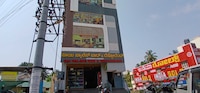 SPOT ON Sai Palace Bording  And Loadging