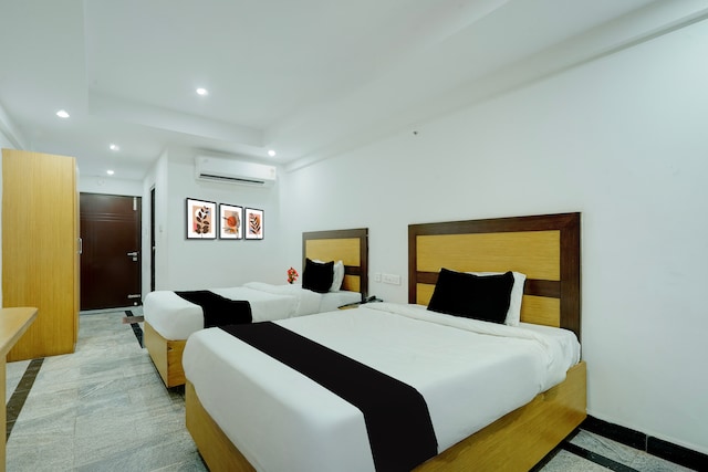 Townhouse Hillview Tirupati Formerly Hotel Looranova