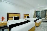 Townhouse Hillview Tirupati Formerly Hotel Looranova