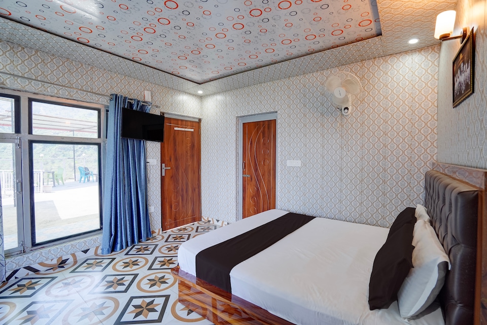 Spot On Royal Hills Homestay , Barlowganj, Mussoorie