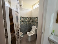 Hotel O GOLDEN LODGE & Rooms