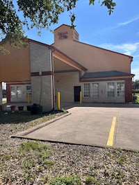 Garland Inn & Suites near Dallas TX