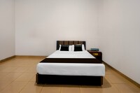 Hotel O near RSUD Embung Fatimah formerly Lebron Inn