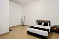 Hotel O near RSUD Embung Fatimah formerly Lebron Inn